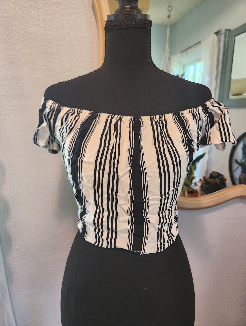 Forever 21 Black and White Striped Off-Shoulder Crop Top